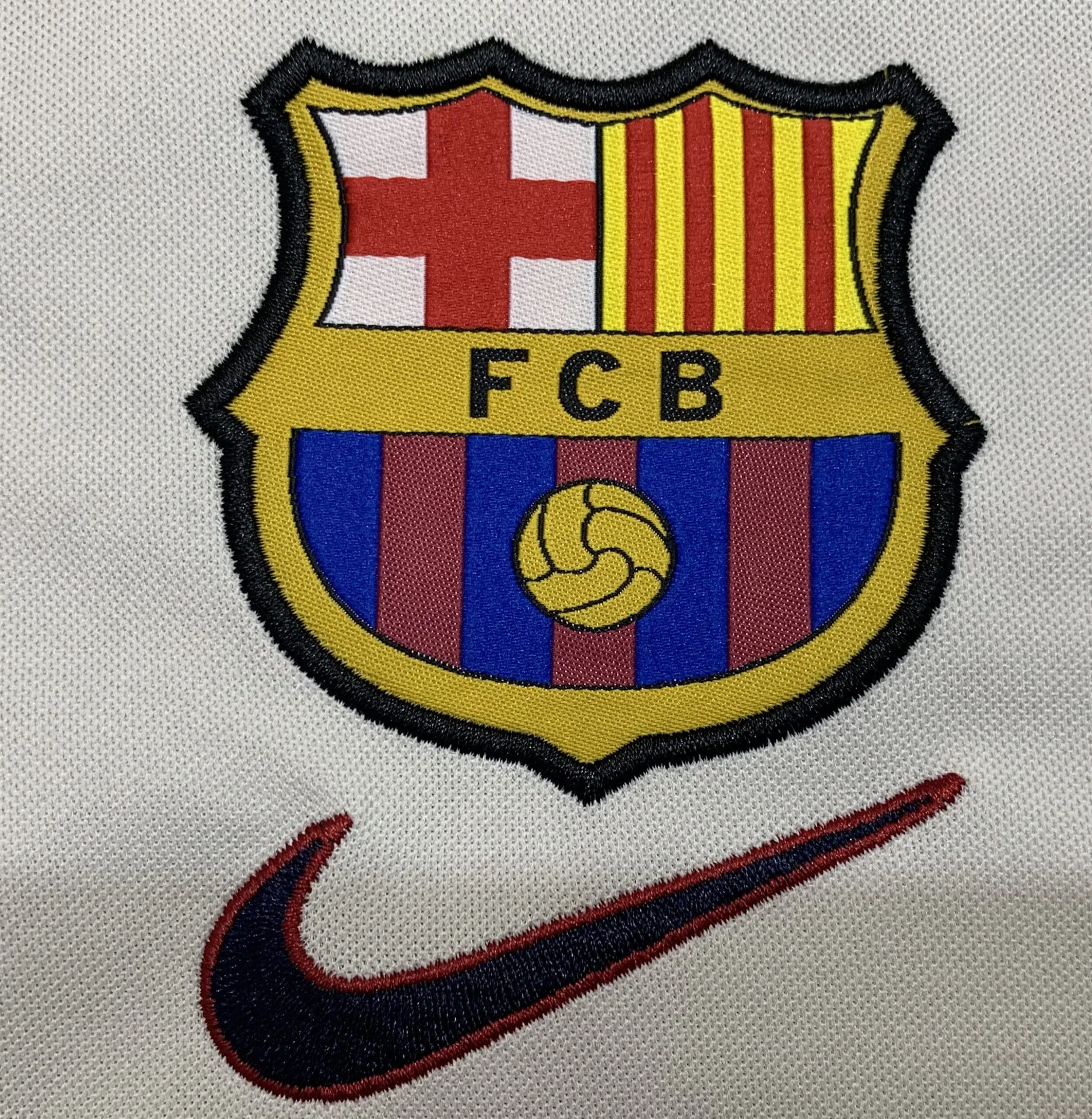 Barcelona Away Kit 1998 - Image 4