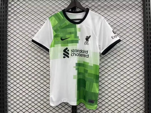 Iiver* *pooI 23/24 Away Kit – Fan version