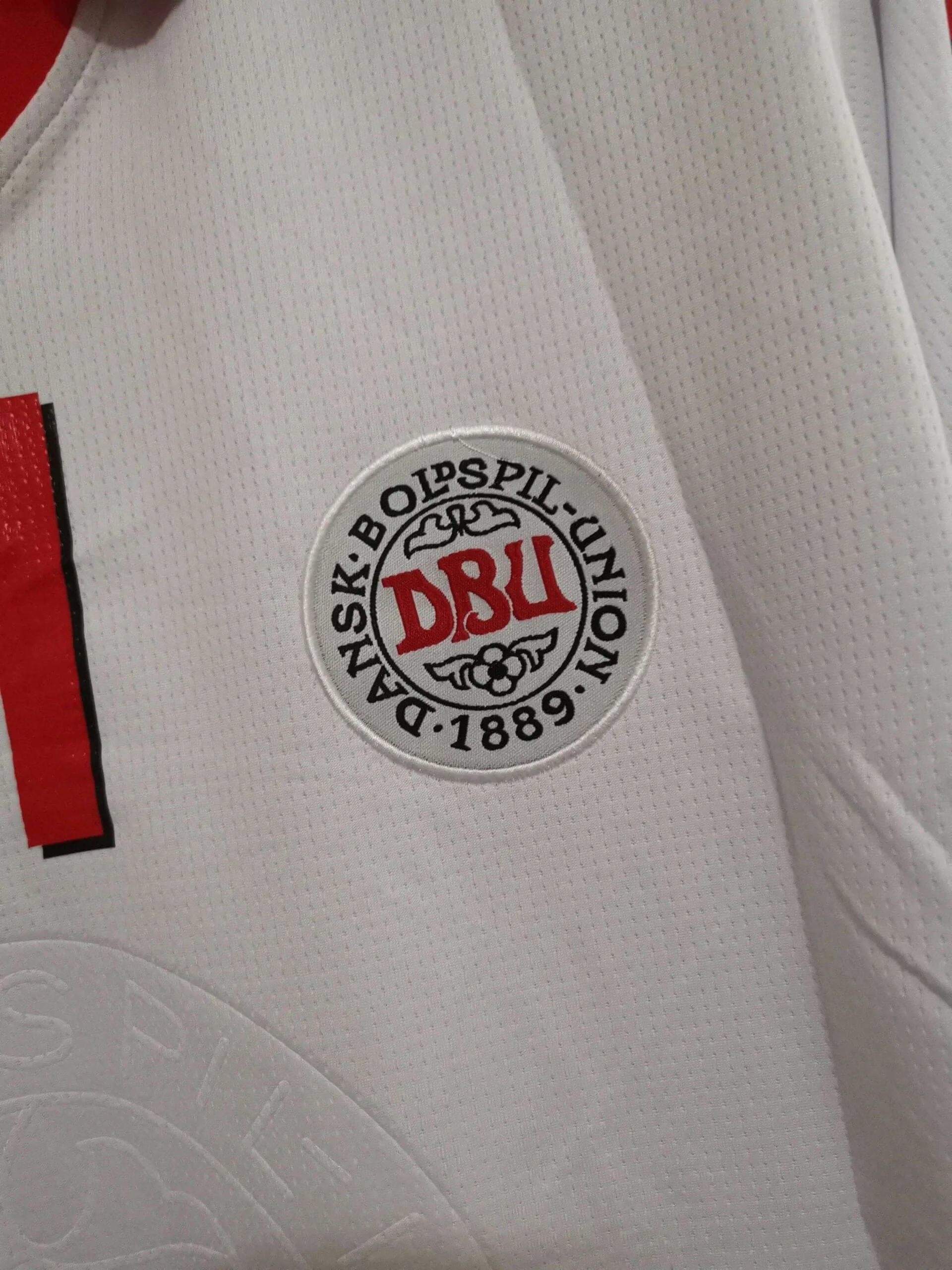Denmark 1998 Away white kit - Image 7