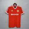 MANCHESTER UNITED 1983/1984 Home Kit
