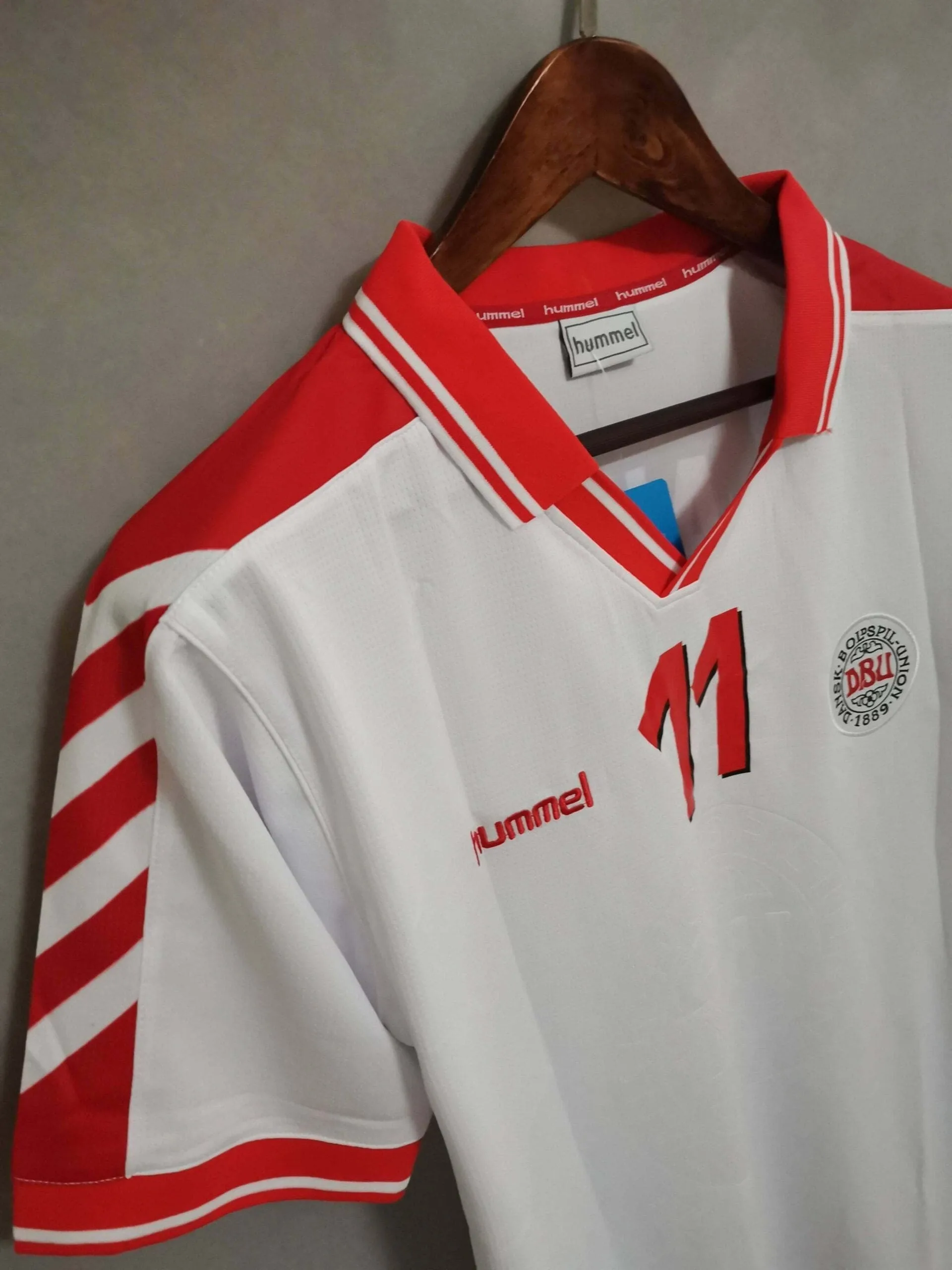 Denmark 1998 Away white kit - Image 4