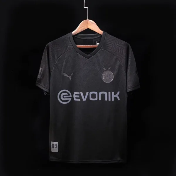 Borussia Dortmund Black kit
