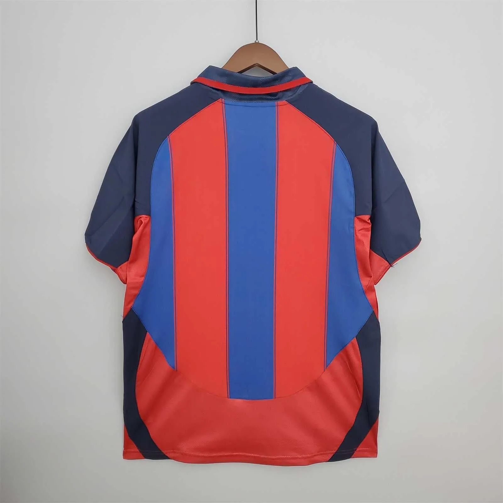 Barcelona 2003/04 Home Kit - Image 3
