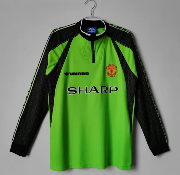 MANU 1998/1999 Green GK Kit
