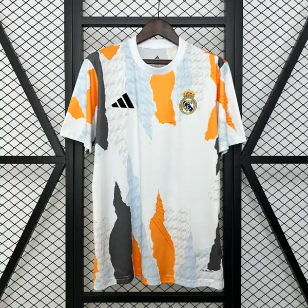 Real Madrid Training Jersey 24/25 – Fan version