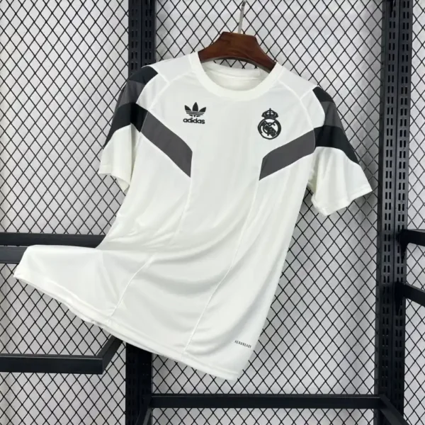 Real Madrid Special White Edition Jersey – Fan Version