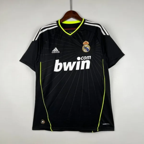 Real Madrid 2010-11 Away Kit