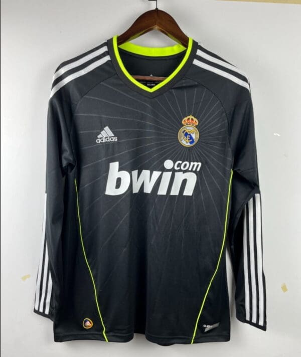 Real Madrid 2010-11 Away Kit -Long Sleeve – Fan Version