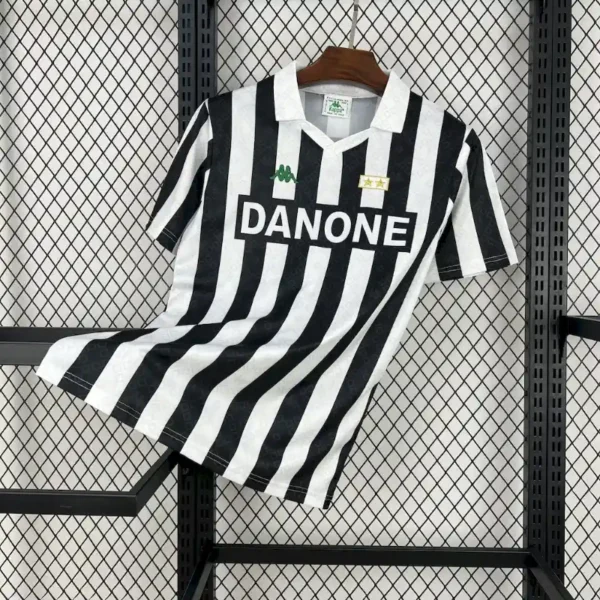 Juventus 1992-94 – Home kit