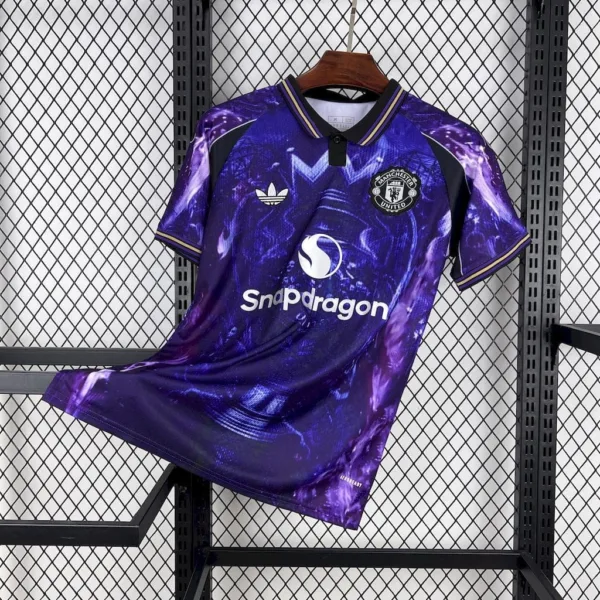 Manchester United 2025/26 Premiere League Legends Special Edition Kit – Fan Version