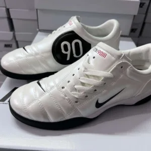 Nike Total 90