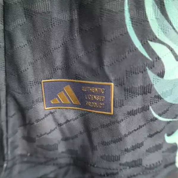 Real Madrid 25/26 Black Dragon Kit – Player version