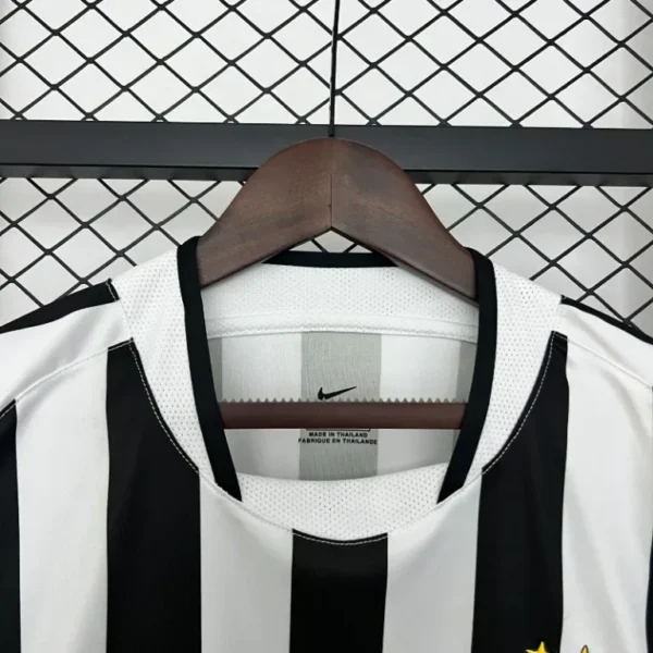 Juventus 2003 - 04 Home Kit - Retro Kit