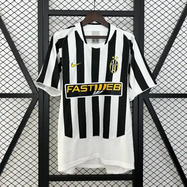 Juventus 2003 - 04 Home Kit - Retro Kit