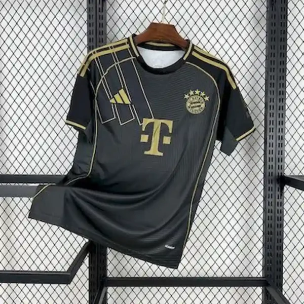 Bayern Munich 25/26 Black & Gold Kit