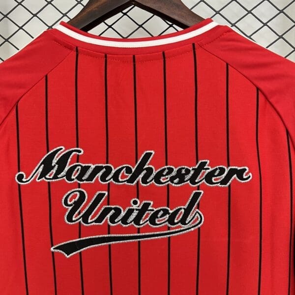 Manchester united kit