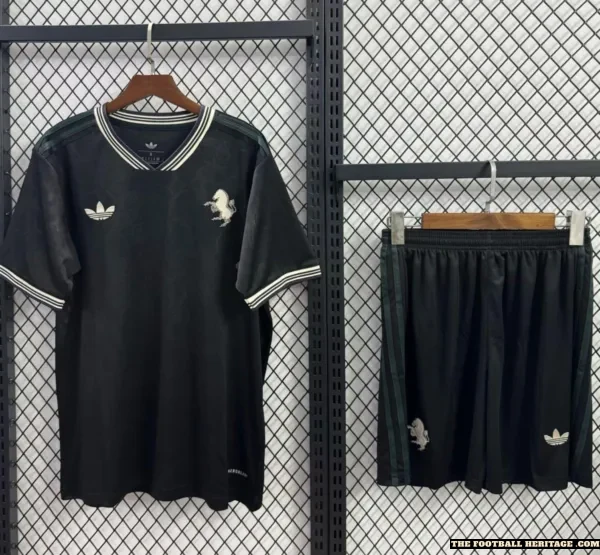 Juventus Kids jersey set