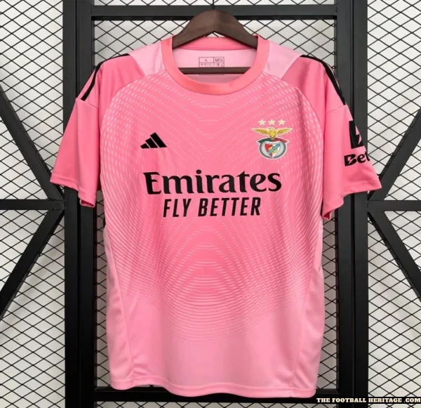 Benfica Pink kit