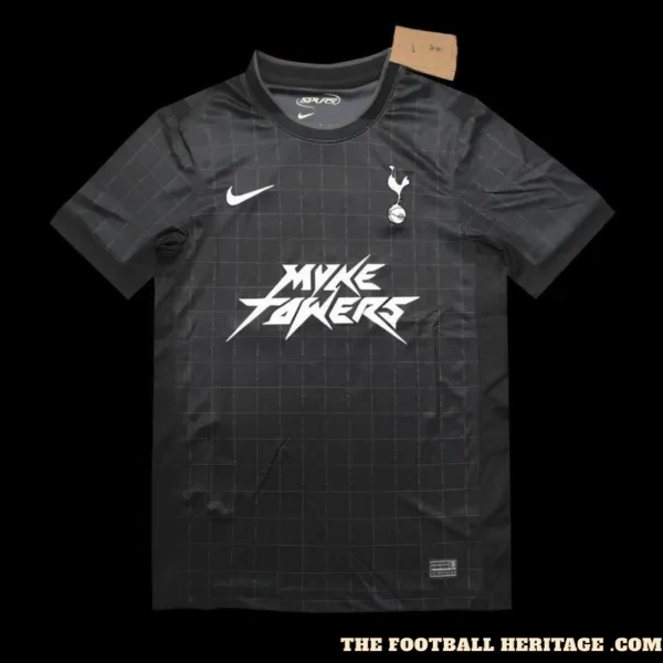 Tottenham Hotspur x Myke Towers Kit