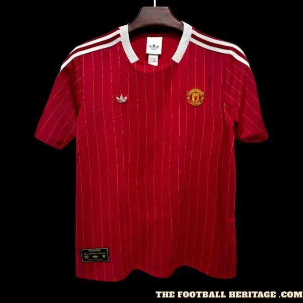Manchester United Red Terrace Icons Kit