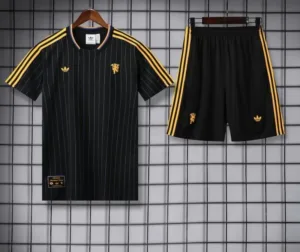 Manchester United 25/26 Football Black Set