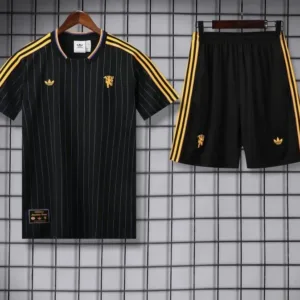 Manchester United 25/26 Football Black Set