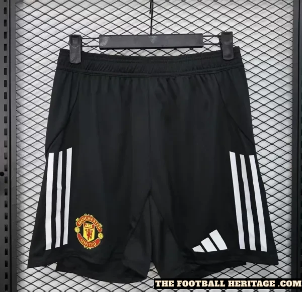 Manchester United 2025/26 Away Shorts