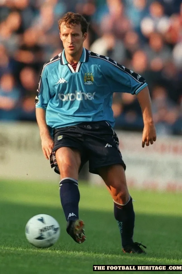 Manchester City 1997/99 Home Kit