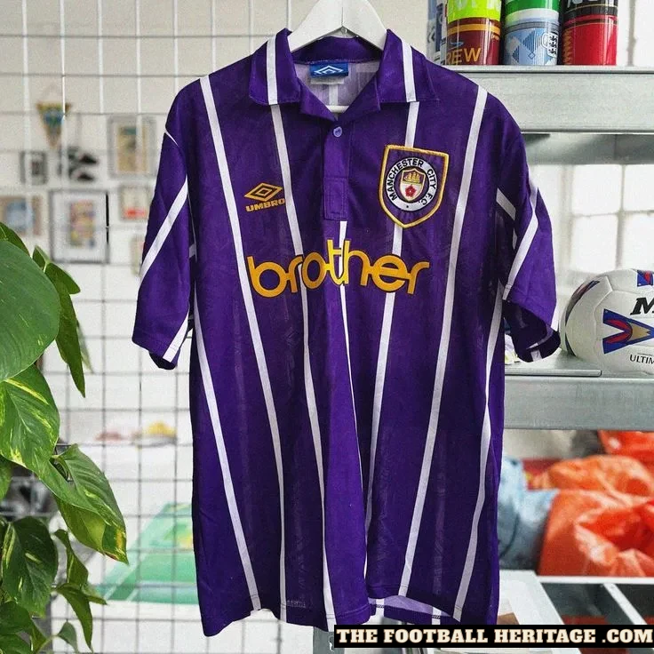 Manchester united 1993 Away Kit