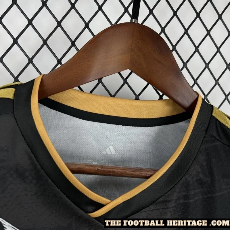 2026 Benfica Eagle Black kit - Image 3