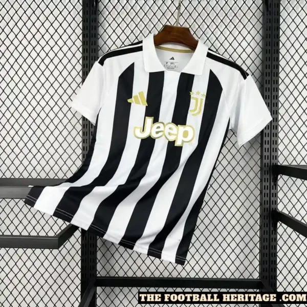 26/27 Juventus Home Kit