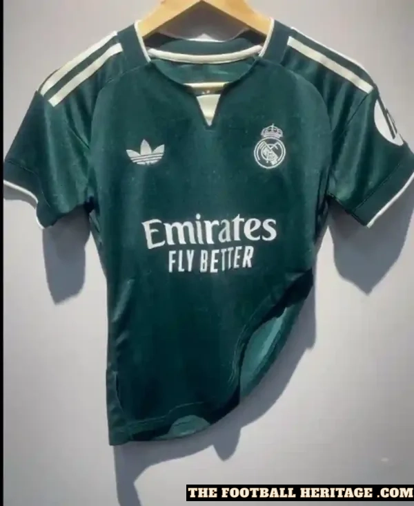 Real Madrid 26/27 Away Women Side Crop