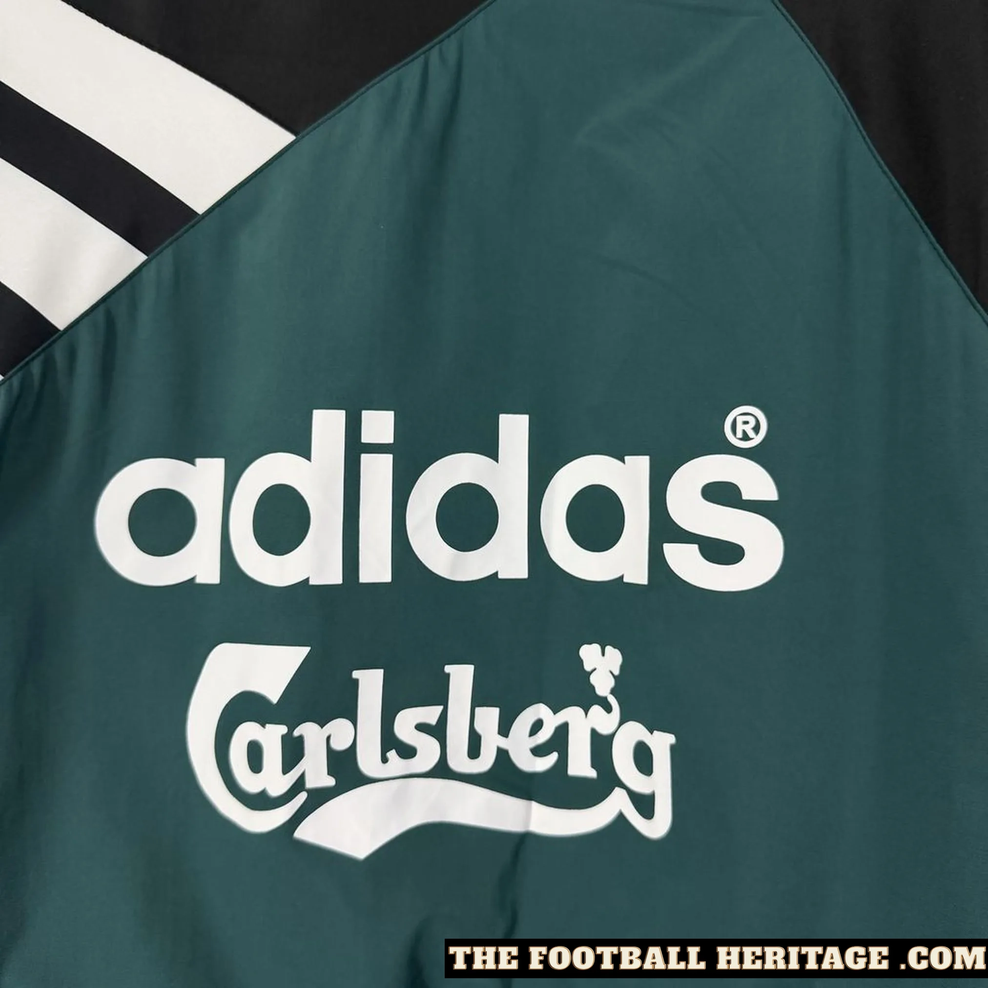 1995/96 Liverpool Retro Windbreaker - Image 5