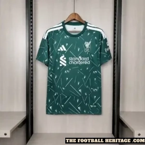 26/27 Liverpool Green Goalkeeper Kit