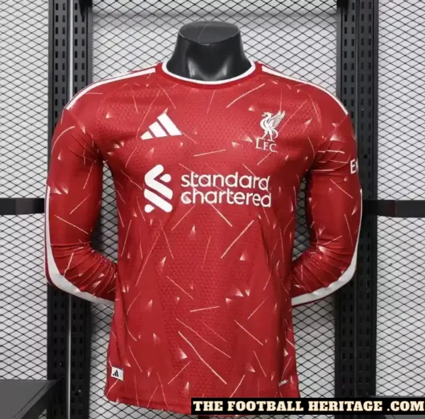 26/27 IiverpooI Home Kit Long Sleeves Player Version