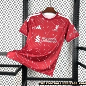 IiverpooI 26/27 Home Kit