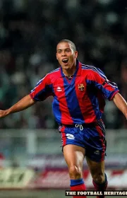 FC Barcelona 1996 home kit